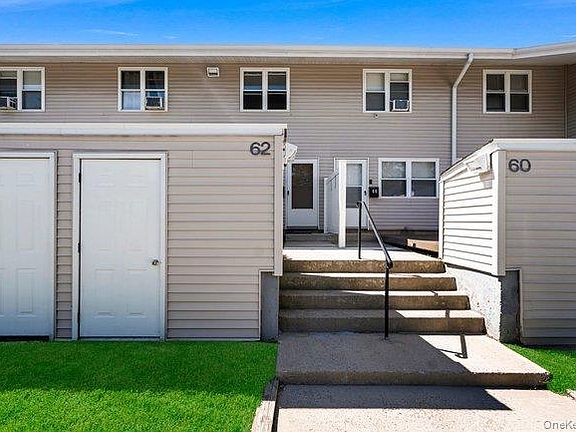 3rd image of 62 Townhouse Road N #62