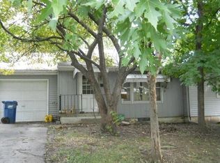 211 N Kimball St, Excelsior Springs, MO 64024