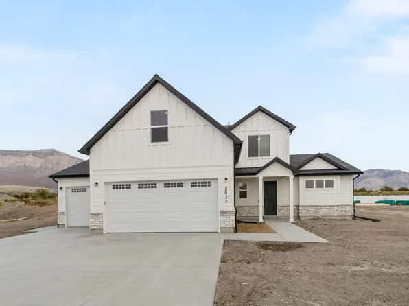 2452 W 2950 N #112, Farr West, UT 84404