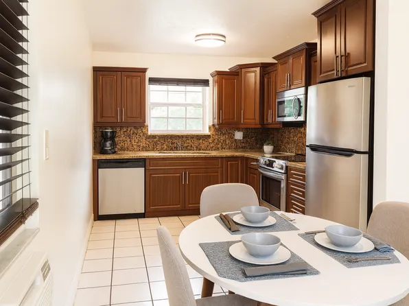 3270 West Trade Avenue