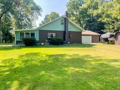 131 Coconut Dr, New Castle, PA, 16105
