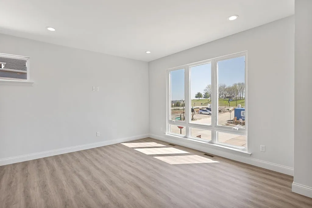 3 bed, 2.5 bath, 1474 sqft, $2,600 — Photo 4