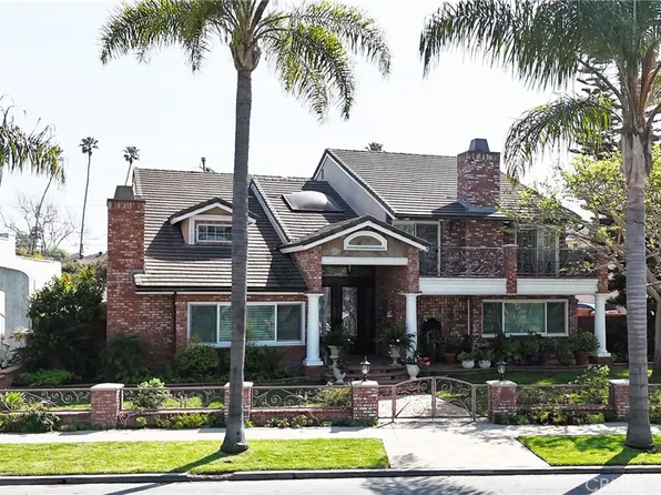 920 11th St, Huntington Beach, CA 92648