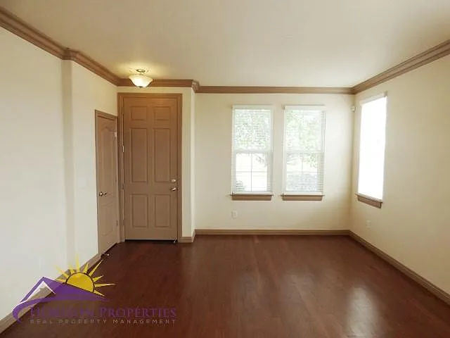 3940 Aristotle Cir photo 1