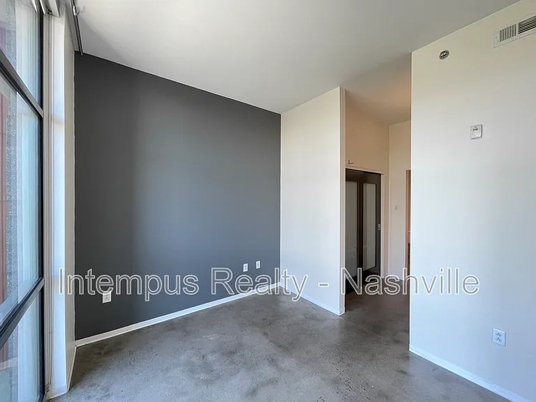 2115 Yeaman Pl #201 — Photo 8