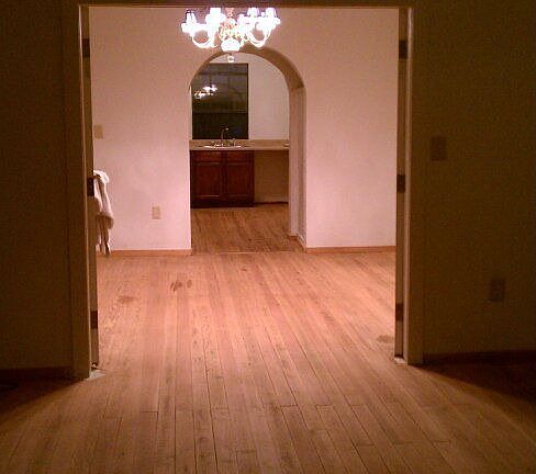 3rd image of 108 Southend Blvd