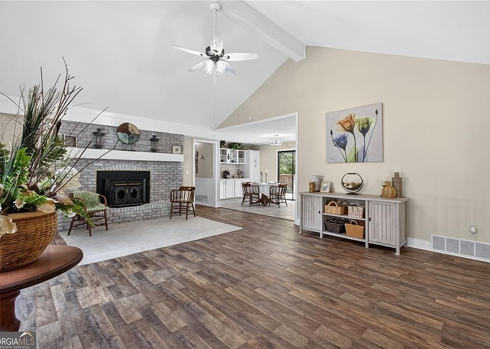 1st image of 106 Pickett Ct