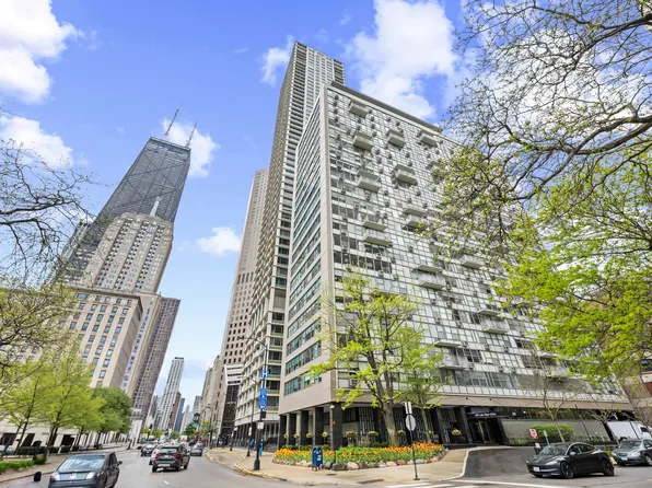 1000 N Lake Shore Dr APT 808, Chicago, IL 60611