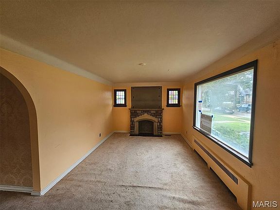 2nd image of 6708 Edison Ave