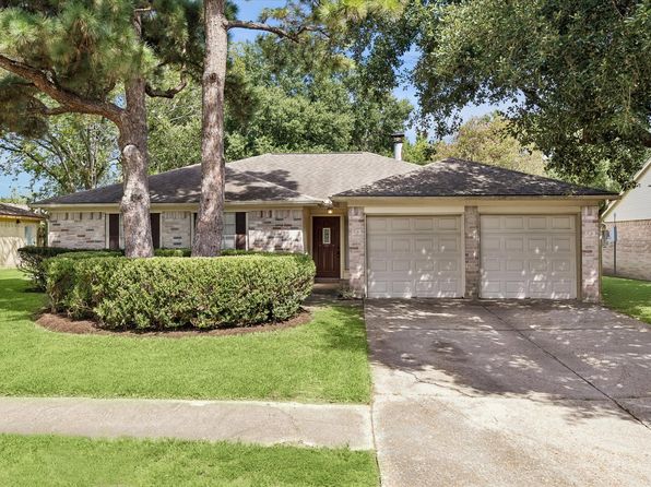 6826 River Mill Dr