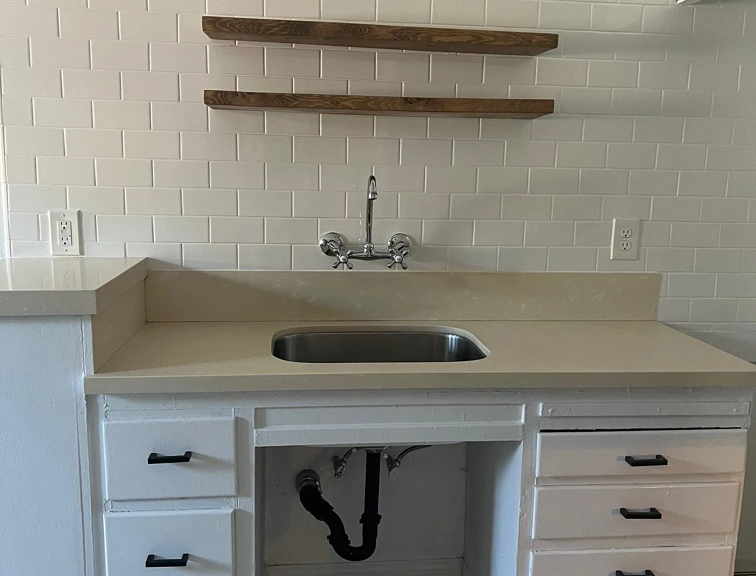 Studio, $1,995 — Photo 1