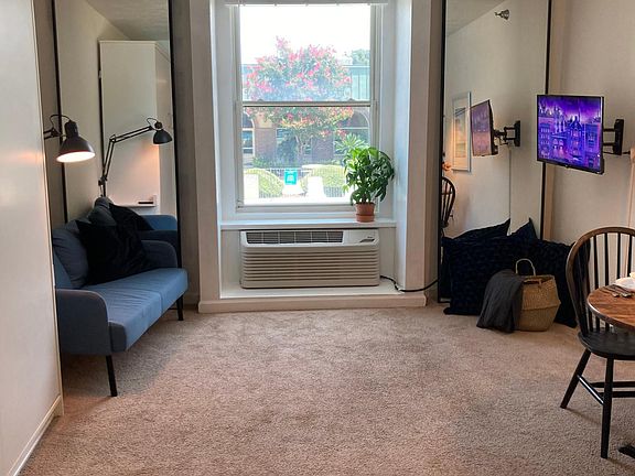 2nd image of 224 E Garden St APT 234