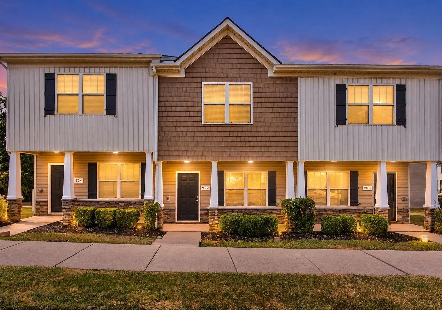 Spacious 2-Bedroom Antioch Townhome! — Photo 1