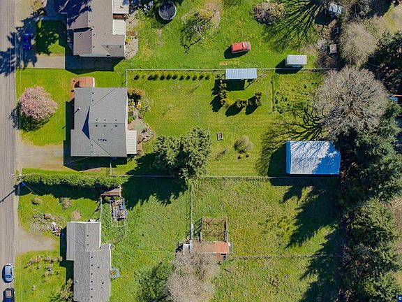 3rd image of 7881 Terrance Ln SE