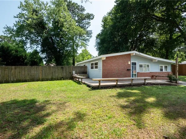 485 Cronin Rd, Virginia Beach, VA 23452