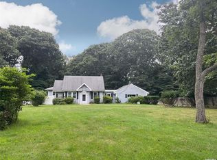 5 Wellington Rd, Middle Island, NY 11953