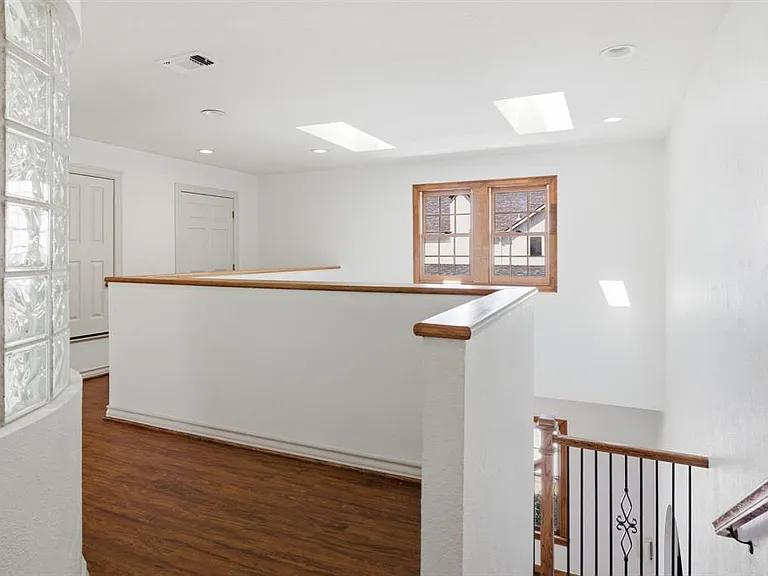 2516 Shirley Ave — Photo 26