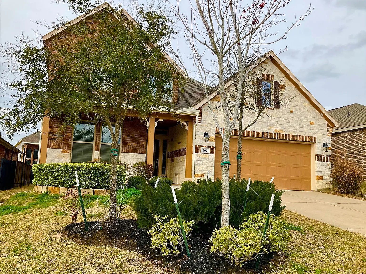 4 bed, 3.0 bath, 2984 sqft, $3,100 — Photo 2