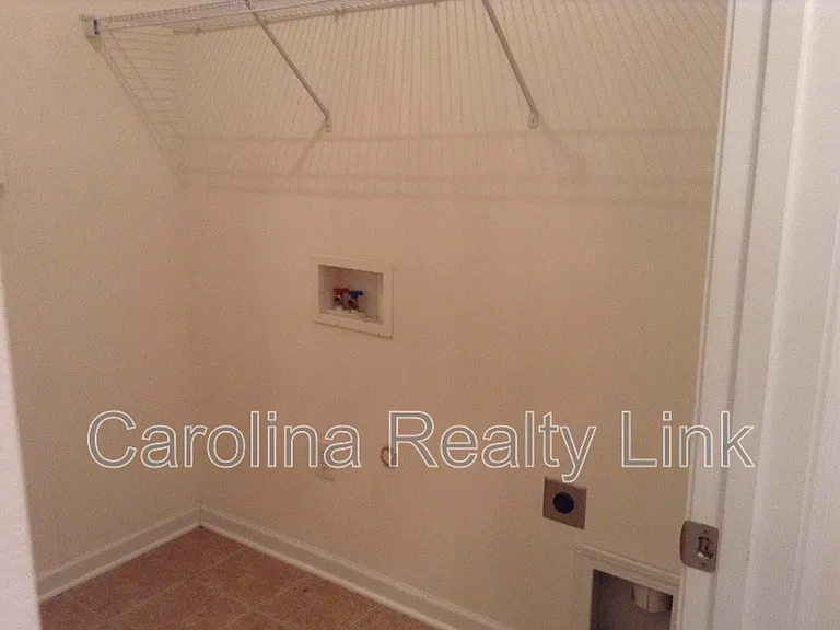 7228 Handon Ln — Photo 13
