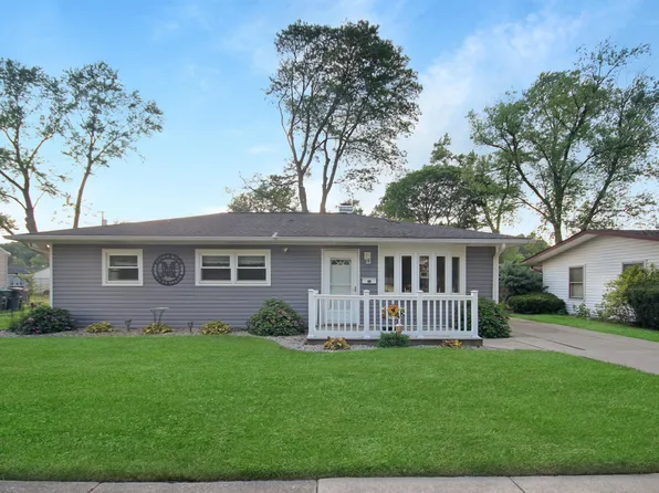 712 S Washington St, Hobart, IN 46342