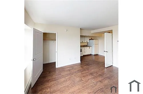 2067 Ryer Ave Photo 1