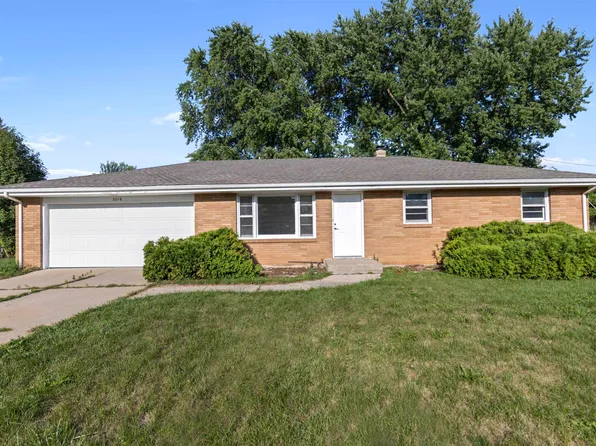 3016 Oriental Ct, Rockford, IL 61109