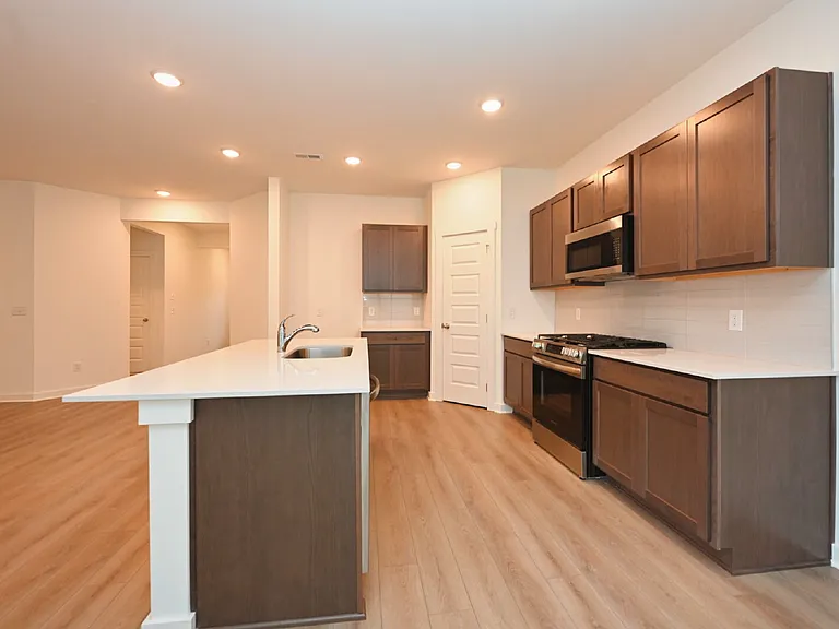 7187 Sutton Dr — Photo 12