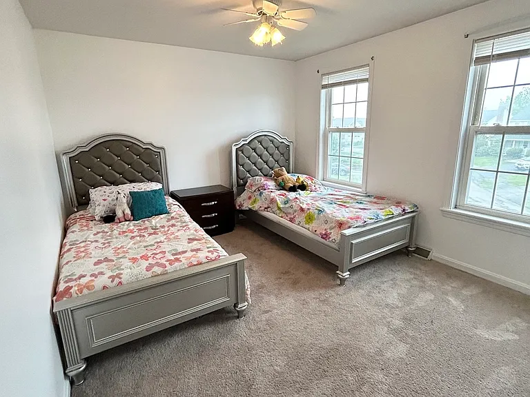 35 Fox Meadow Dr — Photo 18