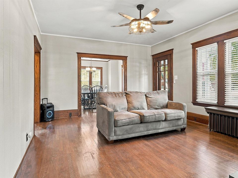 515 Adams St, photo 25