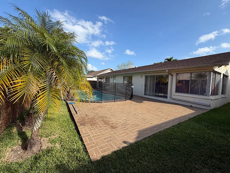 13261 SW 102nd Ter — Photo 35