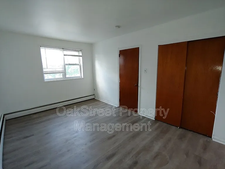 6 Burr Ave #6 — Photo 5