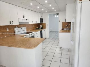 857 W 79th Pl, Hialeah, FL 33014