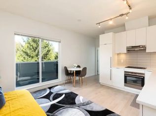 13678 Grosvenor Rd #409, Surrey, BC V3R 5E2