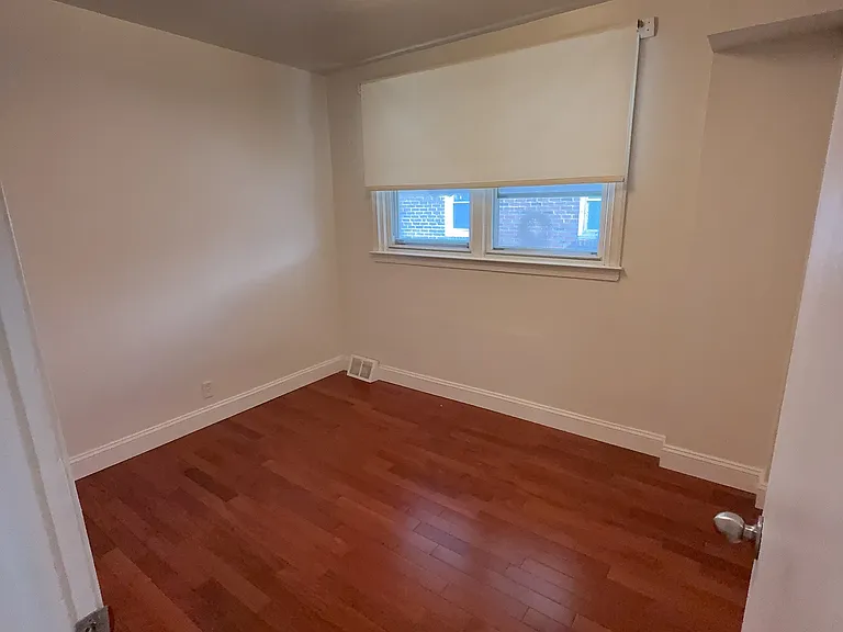 1203 Disston St — Photo 11