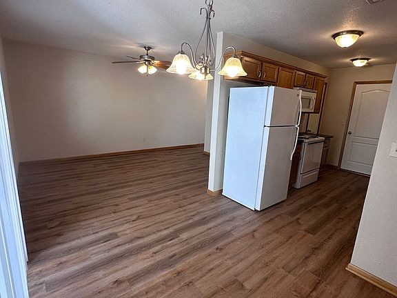 4th image of 281 NE Adams Dairy Pkwy #281
