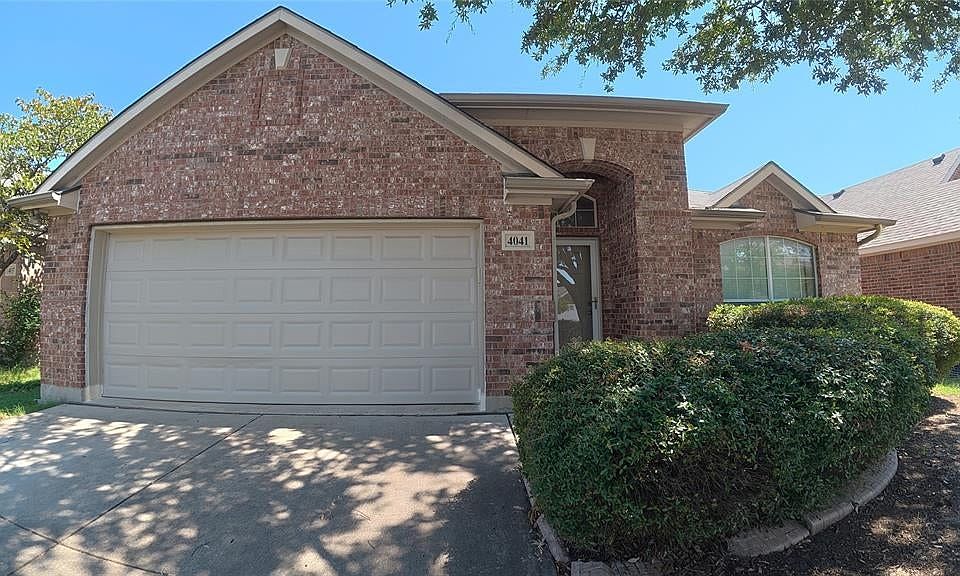 1st image of 4041 Summerhill Ln