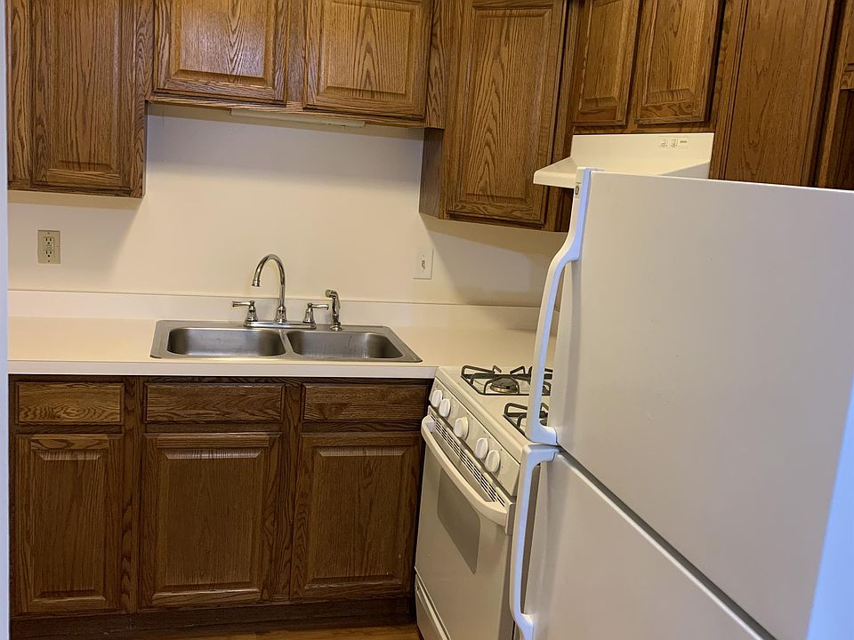 1st image of 1125A W Wilson St