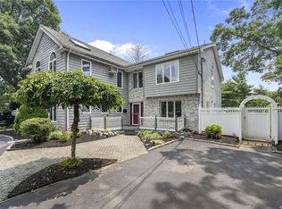 150 Liberty St, Deer Park, NY 11729