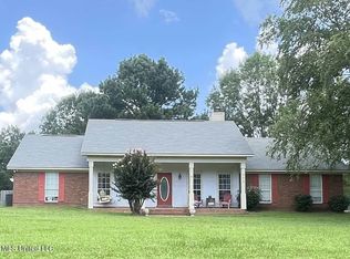 309 Ridge Park Dr, Raymond, MS 39154