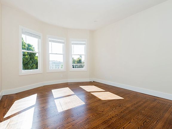 5th image of 430 Baker St APT 14