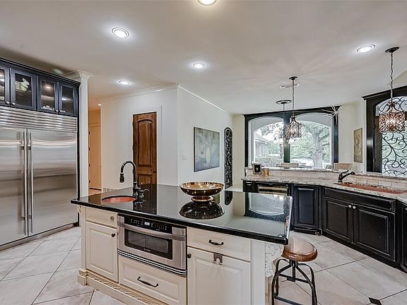 2nd image of 9 Home Place Ct