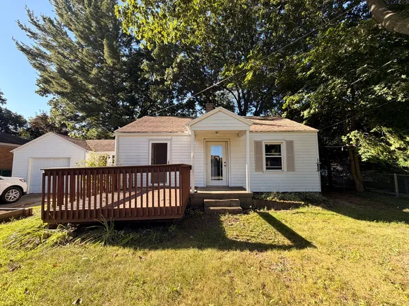 446 Fontenelle St SE, Grand Rapids, MI 49548