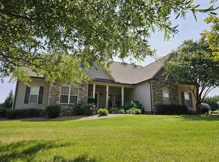 326 Montego Ln, Chesnee, SC 29323