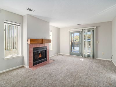 317 5th Ave APT 2, Manistee, MI, 49660