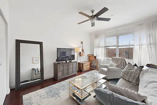 Sold by Compass | media 1