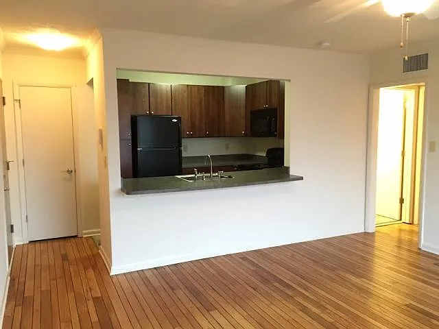 Living Room 1 BR