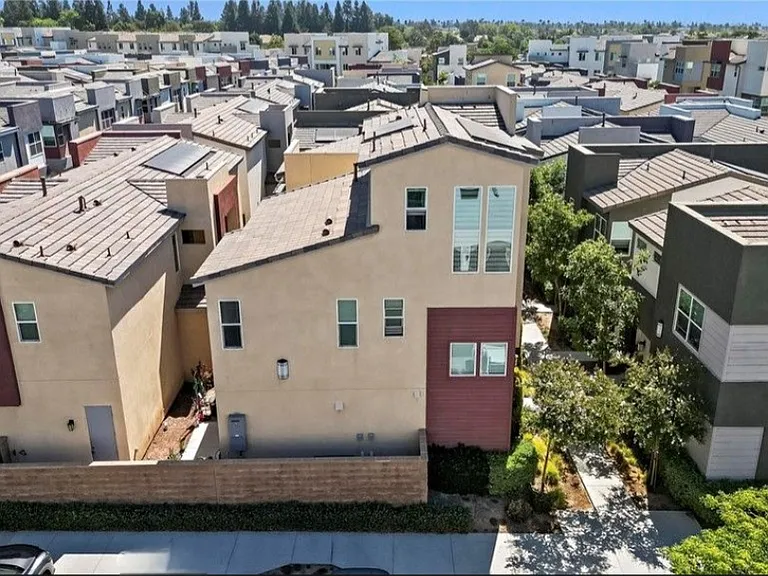 10519 Wilding Dr — Photo 40