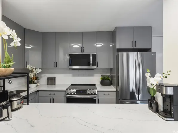 1415 Punahou St APT 602, Honolulu, HI 96822