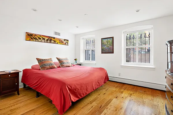 Sold by Compass | media 17