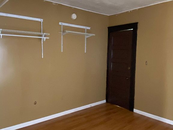 4th image of 1937 Welch Ave #2
